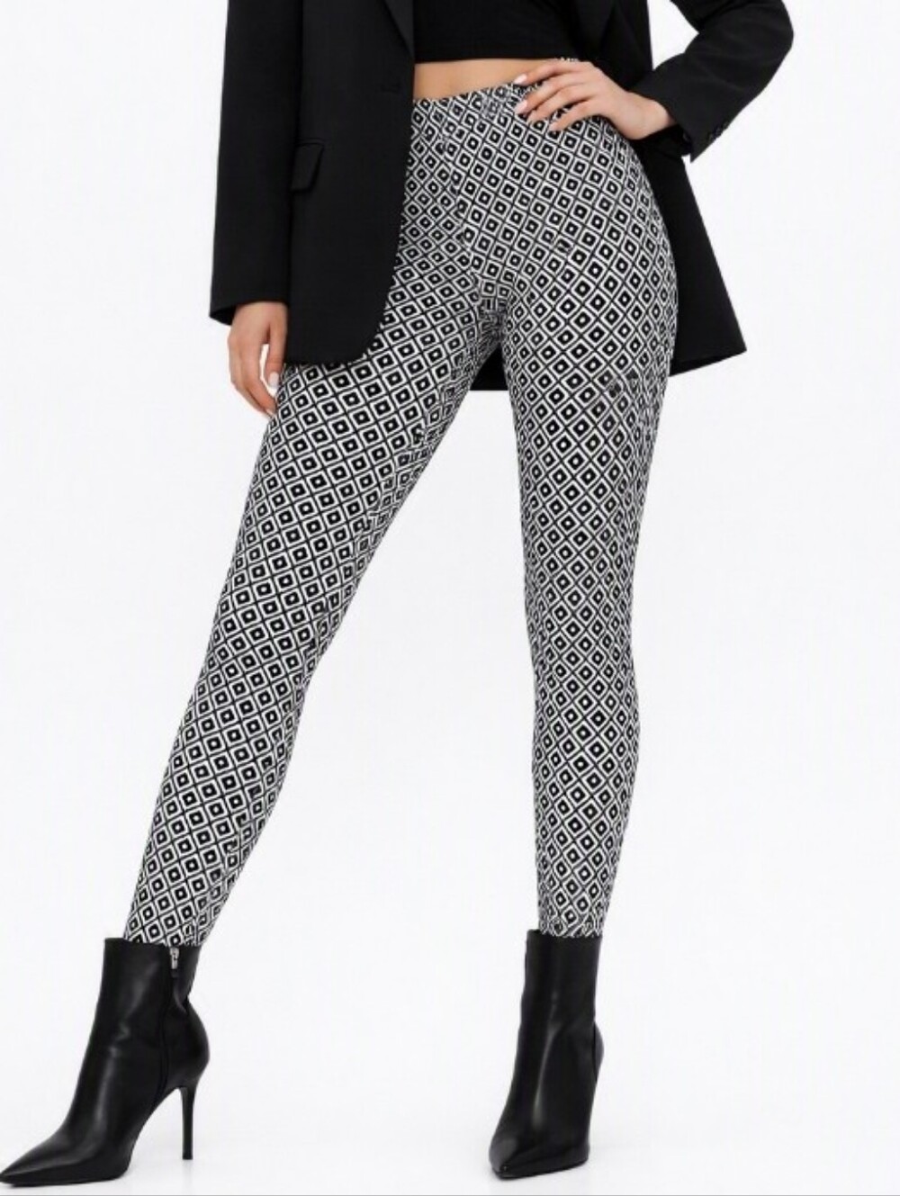 MICHAEL Michael Kors Black & White Geo-Print Woven Leggings